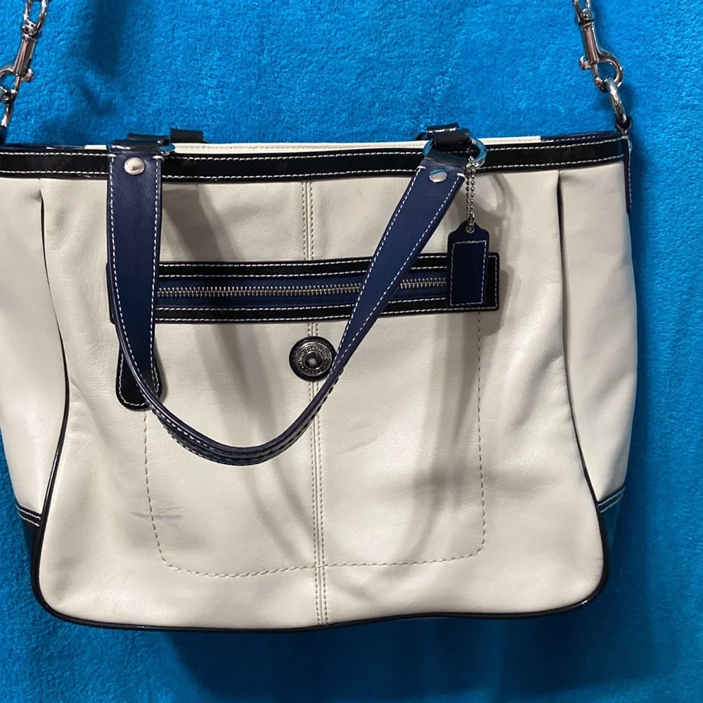 Pre-loved Coach Laura Tote